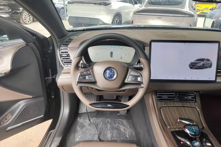 Used BYD Han 2023 DM-i Champion Edition 121KM Prestige Model Steering Wheel