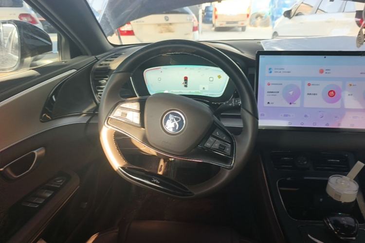 Used BYD Han 2023 DM-i Champion Edition 121KM Prestige Model Steering Wheel