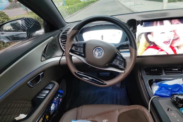 Used BYD Han 2023 EV Champion Edition 605KM Front-Drive Premium Model Steering Wheel