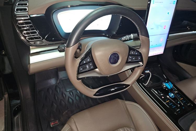 Used BYD Han 2023 DM-i Champion Edition 121KM Prestige Model Steering Wheel