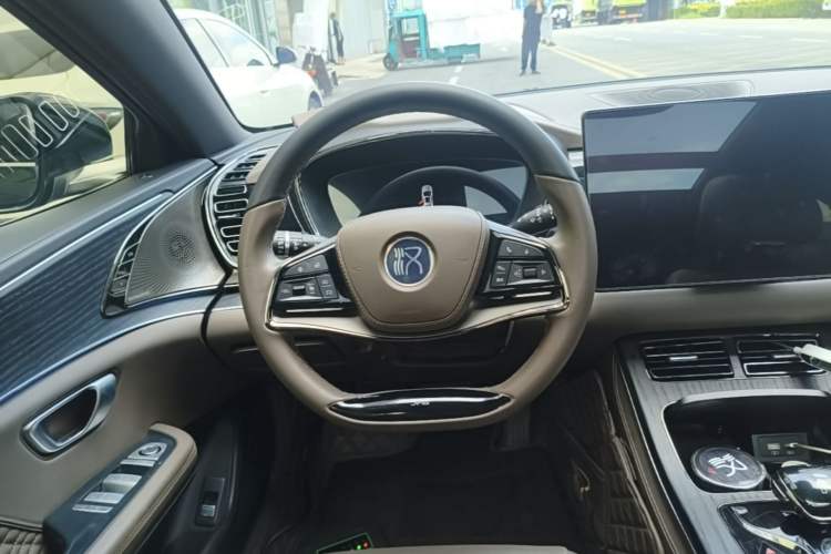 Used BYD Han 2023 DM-i Champion Edition 121KM Prestige Model Steering Wheel