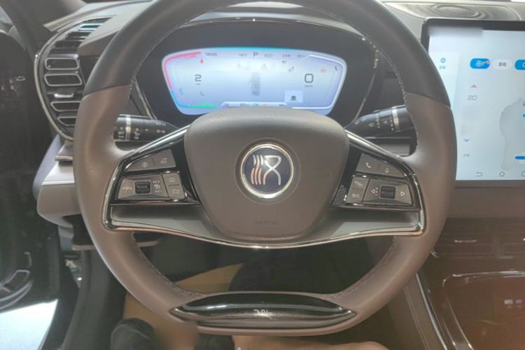 Used BYD Han 2023 DM-i Champion Edition 200KM Premium Model Steering Wheel