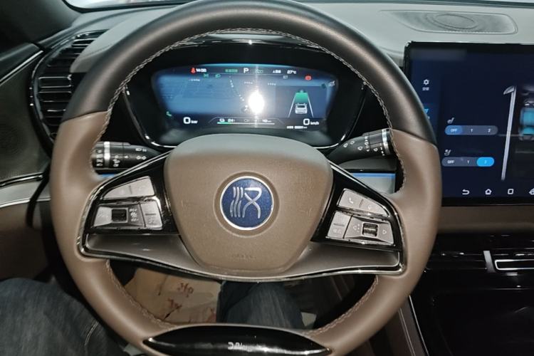 Used BYD Han 2023 EV Champion Edition 605KM Front-Drive Premium Model Steering Wheel