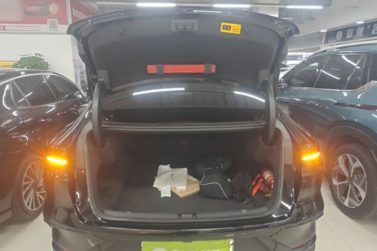 Used BYD Han 2023 DM-i Champion Edition 121KM Prestige Model Trunk