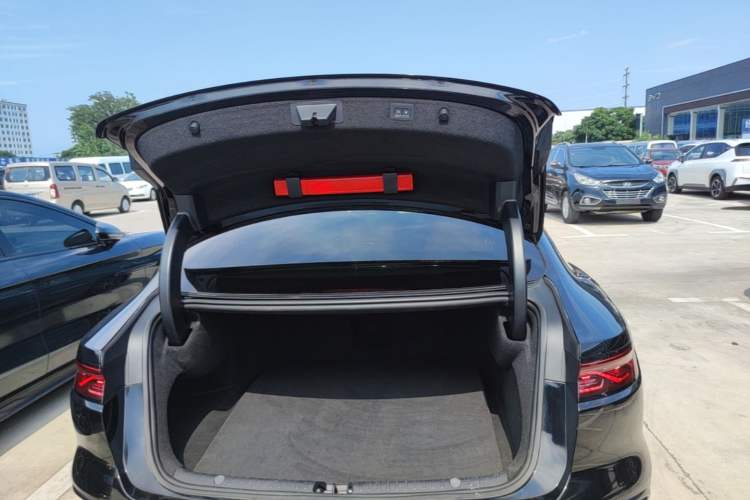 Used BYD Han 2023 EV Champion Edition 610KM All-Wheel-Drive Flagship Model Trunk