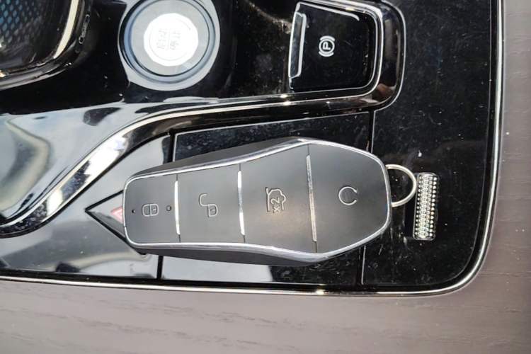 Used BYD Han 2023 DM-i Champion Edition 121KM Prestige Model Vehicle Key