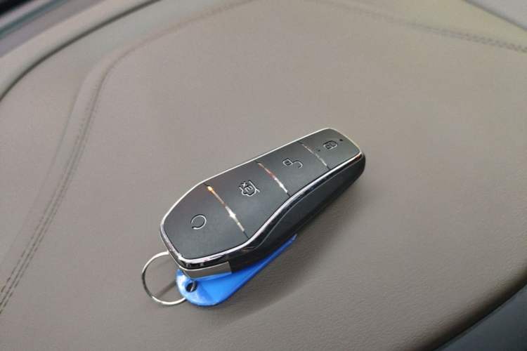 Used BYD Han 2023 DM-i Champion Edition 121KM Prestige Model Vehicle Key