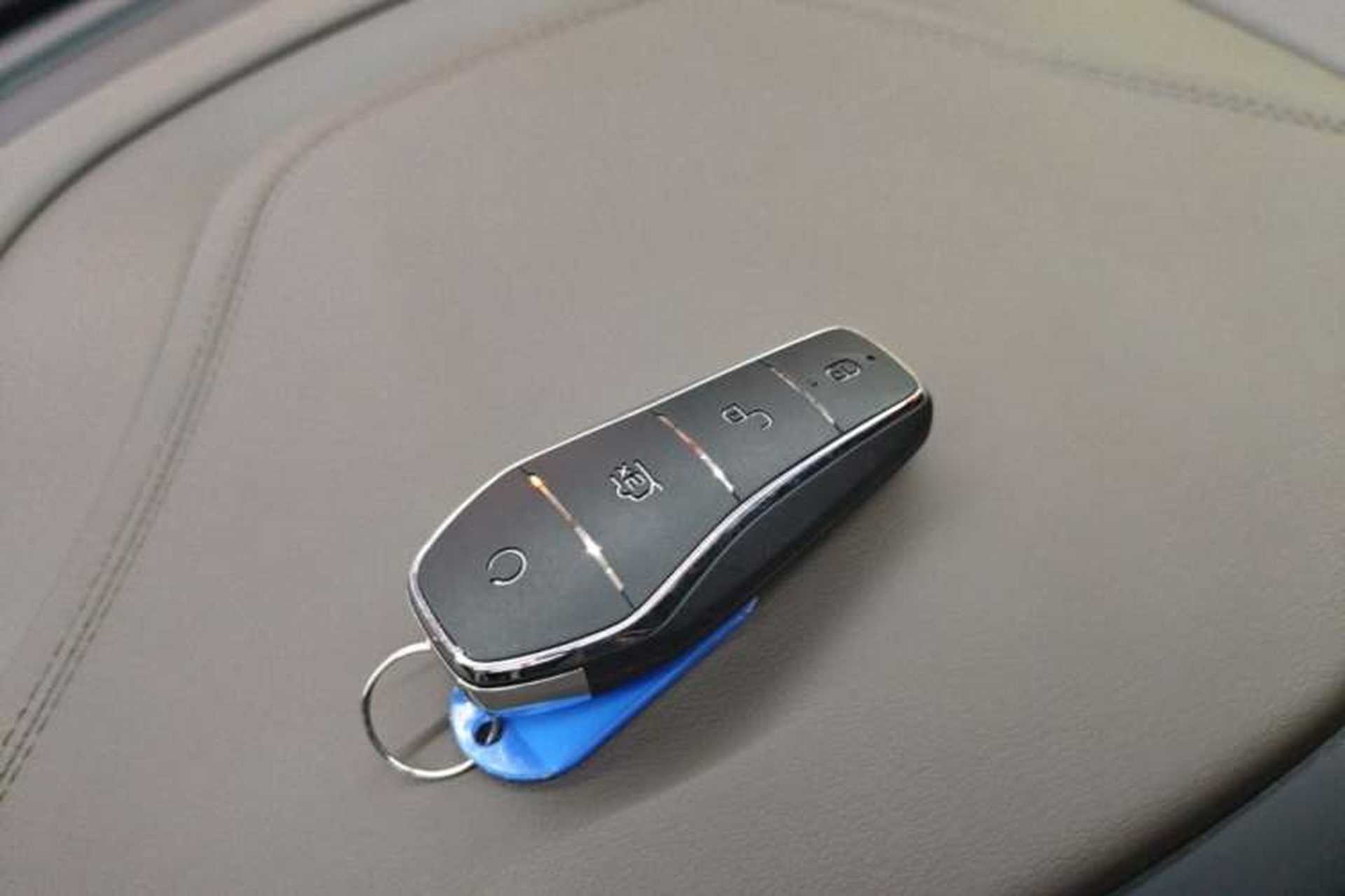 Used BYD Han 2023 DM-i Champion Edition 121KM Prestige Model Vehicle Key