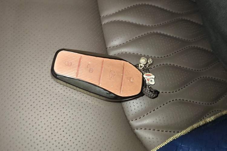 Used BYD Han 2023 EV Champion Edition 605KM Front-Drive Premium Model Vehicle Key