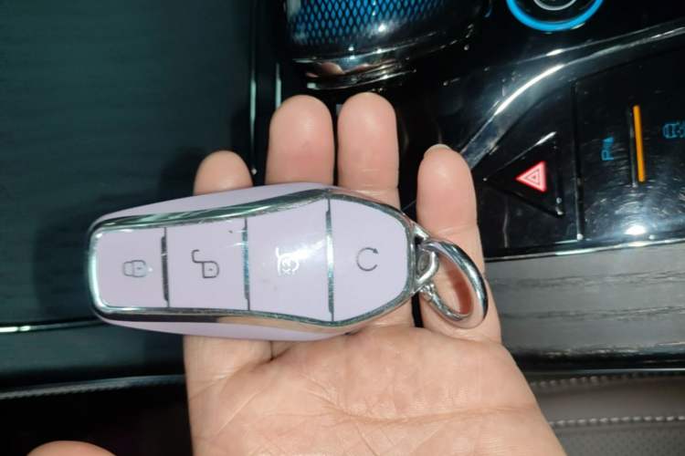 Used BYD Han 2023 DM-i Champion Edition 121KM Prestige Model Vehicle Key