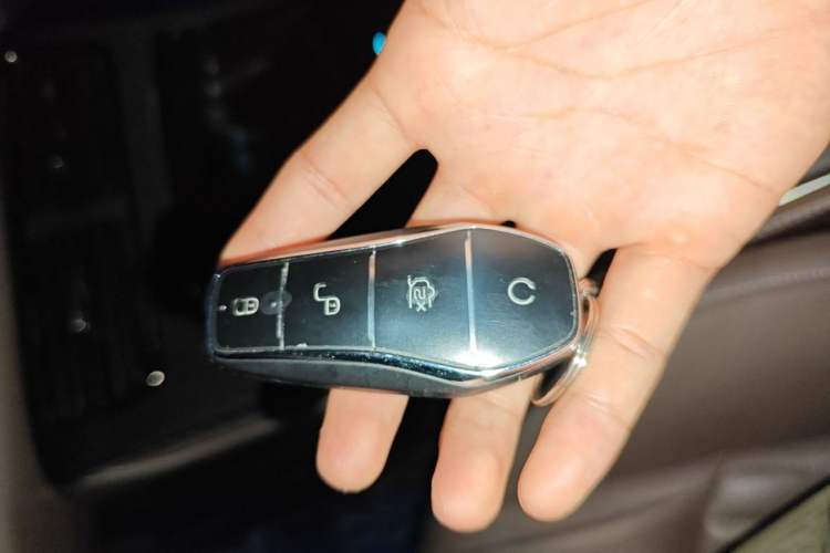Used BYD Han 2023 EV Champion Edition 715KM Front-Drive Prestige Model Vehicle Key