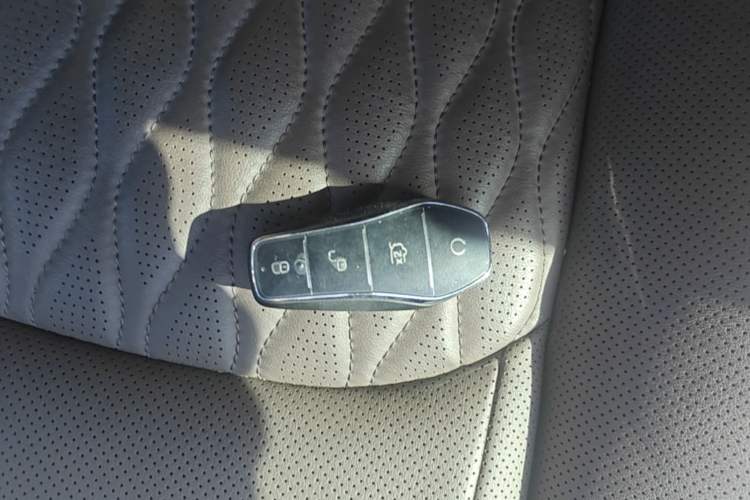 Used BYD Han 2023 DM-i Champion Edition 121KM Prestige Model Vehicle Key