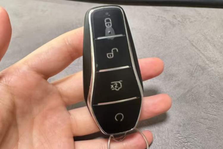 Used BYD Han 2023 DM-i Champion Edition 121KM Prestige Model Vehicle Key