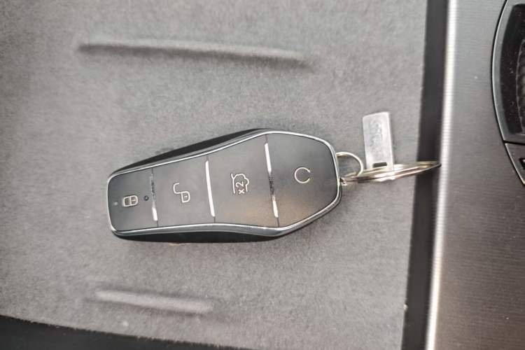 Used BYD Han 2023 DM-i Champion Edition 121KM Prestige Model Vehicle Key