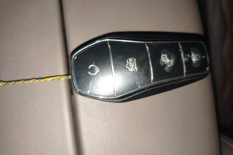 Used BYD Han 2023 DM-i Champion Edition 121KM Prestige Model Vehicle Key