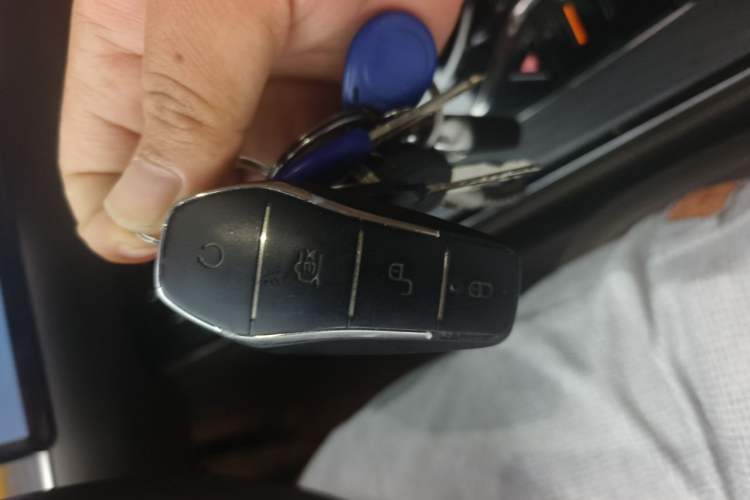 Used BYD Han 2023 DM-i Champion Edition 121KM Prestige Model Vehicle Key