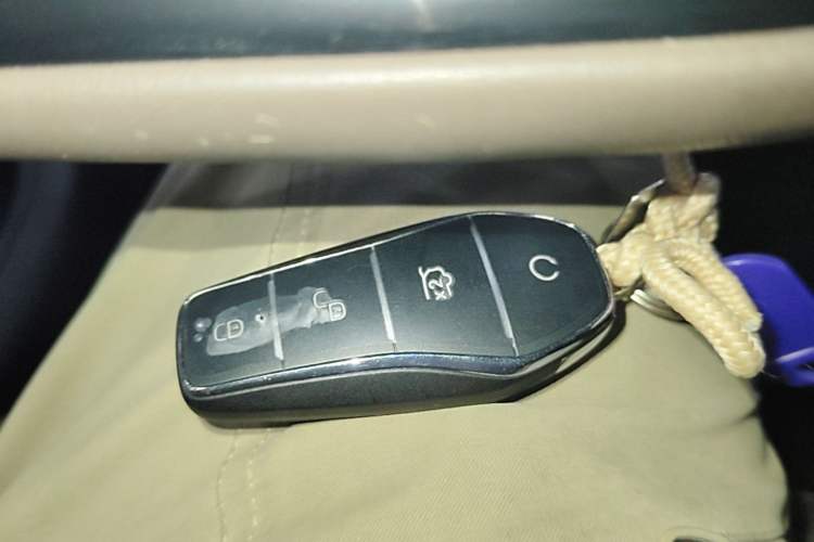 Used BYD Han 2023 EV Champion Edition 605KM Front-Drive Premium Model Vehicle Key