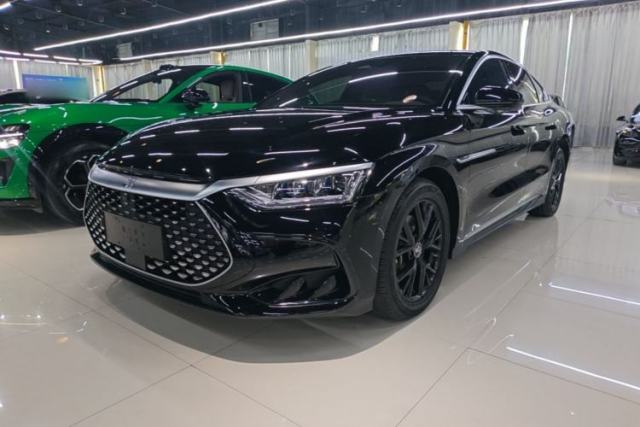 BYD Han 2023 DM-i Champion Edition 121KM Prestige Model usado