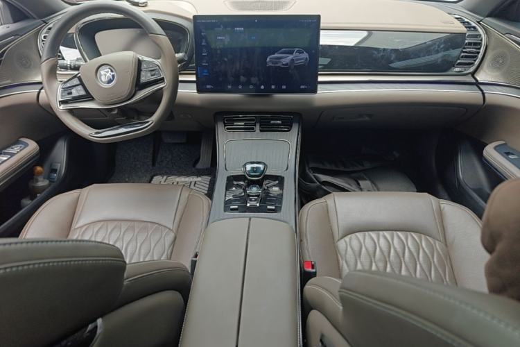Used BYD Han 2023 DM-i Champion Edition 121KM Prestige Model Center Console