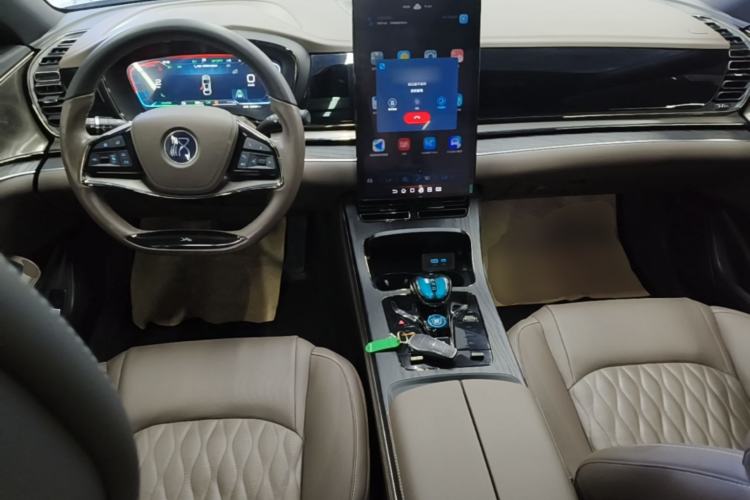 Used BYD Han 2023 DM-i Champion Edition 121KM Prestige Model Center Console