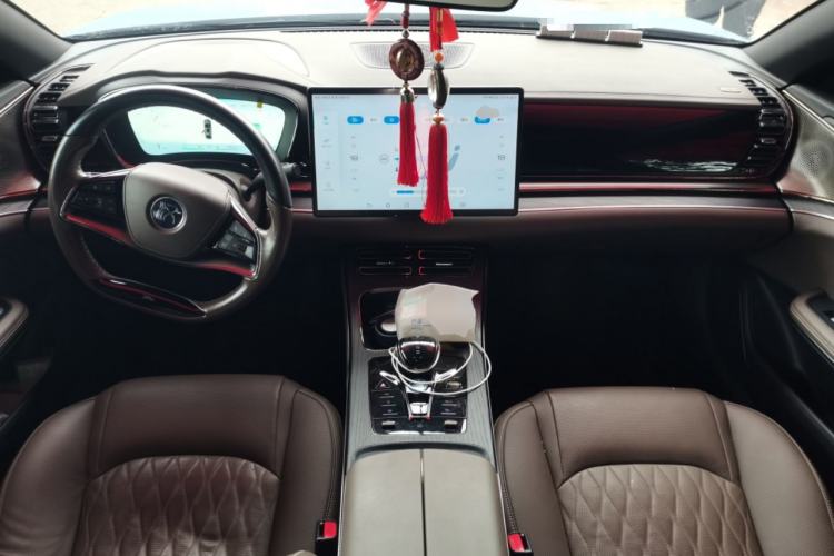 Used BYD Han 2023 DM-i Champion Edition 121KM Prestige Model Center Console