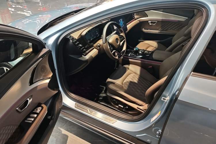 Used BYD Han 2023 EV Champion Edition 605KM Front-Drive Premium Model Driver Seat