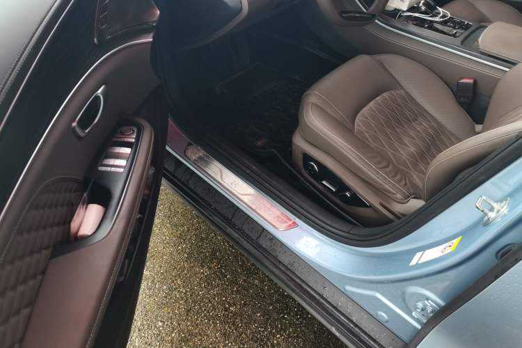 Used BYD Han 2023 DM-i Champion Edition 121KM Prestige Model Driver Seat