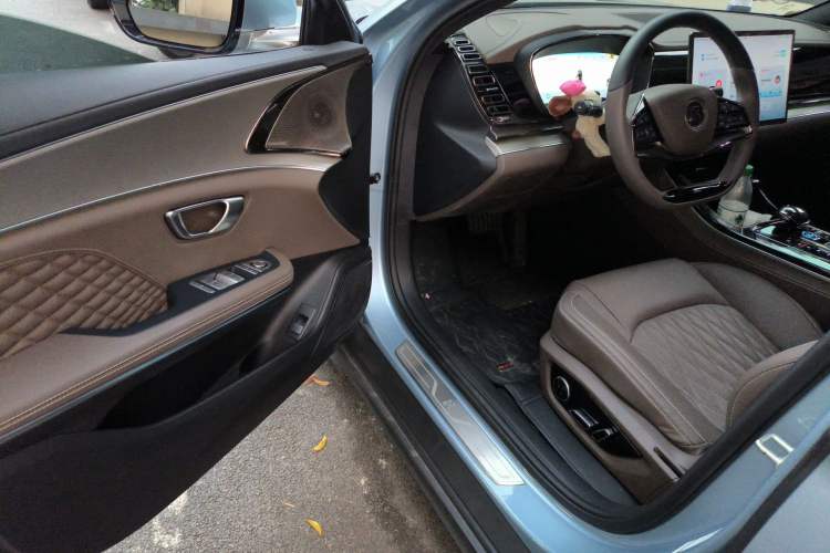Used BYD Han 2023 DM-i Champion Edition 121KM Prestige Model Driver Seat