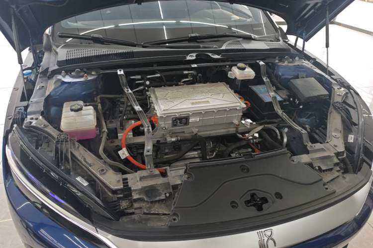 Used BYD Han 2023 EV Champion Edition 605KM Front-Drive Premium Model Engine Bay