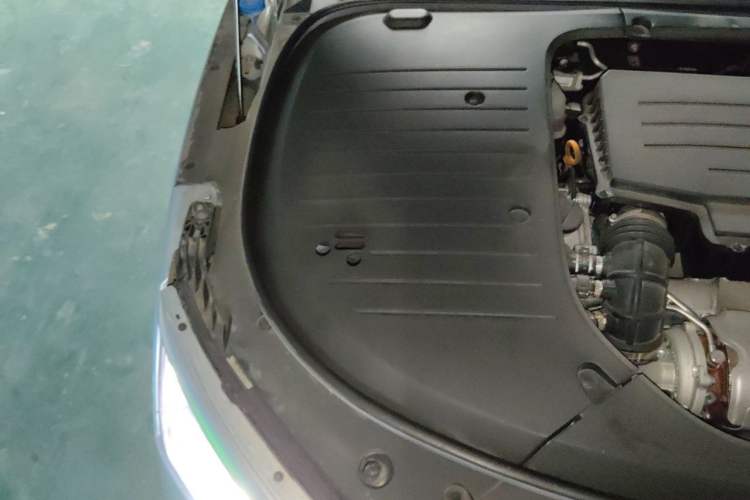 Used BYD Han 2023 DM-i Champion Edition 121KM Prestige Model Engine Bay Right