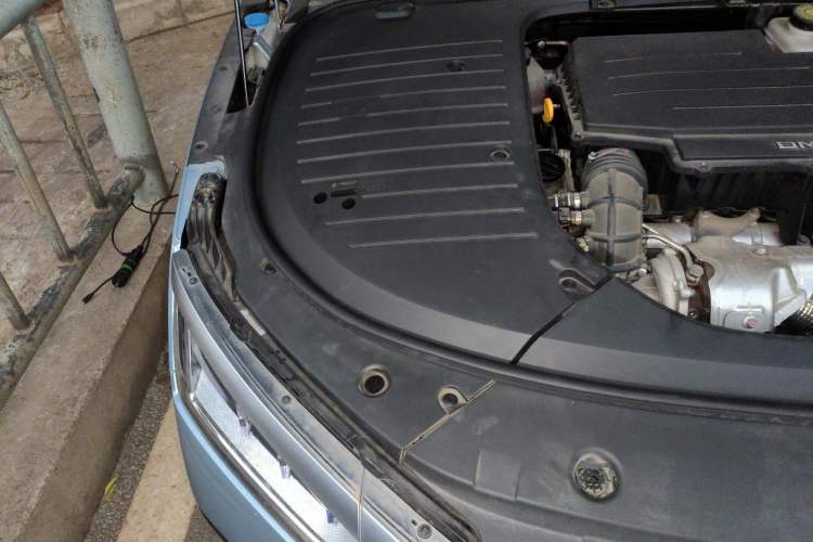 Used BYD Han 2023 DM-i Champion Edition 121KM Prestige Model Engine Bay Right