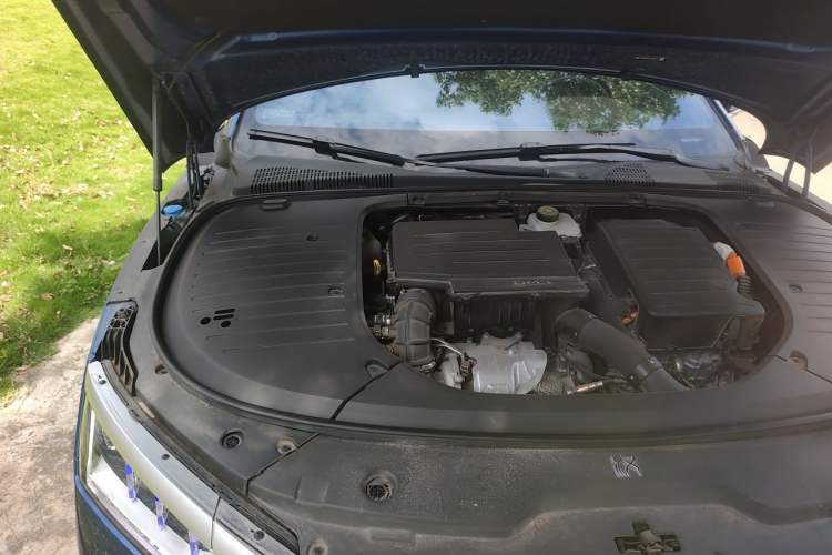 Used BYD Han 2023 DM-i Champion Edition 200KM Premium Model Engine Bay Right