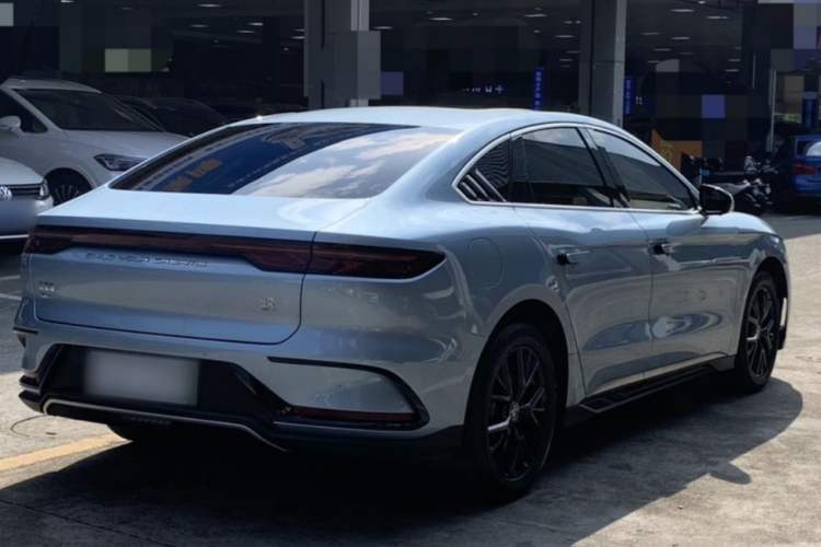 Used BYD Han 2023 DM-i Champion Edition 121KM Prestige Model Exterior 4