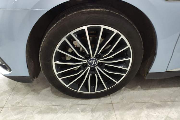Used BYD Han 2023 DM-i Champion Edition 121KM Prestige Model Exterior 4