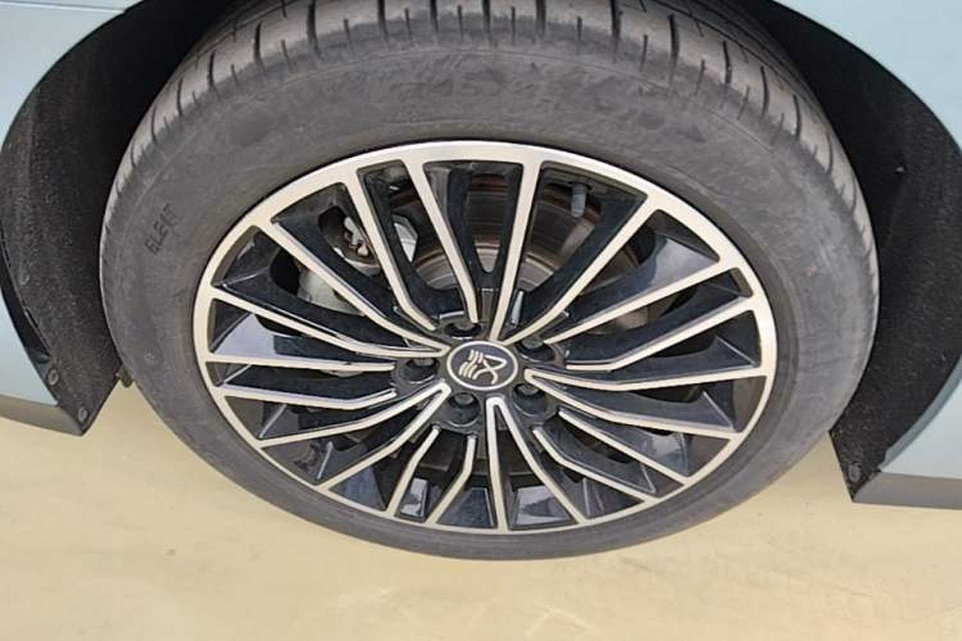 Used BYD Han 2023 DM-i Champion Edition 121KM Prestige Model Exterior 4