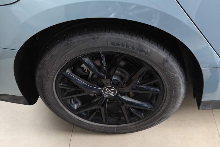 Used BYD Han 2023 DM-i Champion Edition 121KM Prestige Model Exterior 5