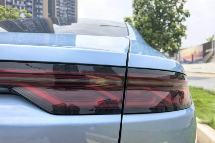 Used BYD Han 2023 EV Champion Edition 605KM Front-Drive Premium Model Exterior 7