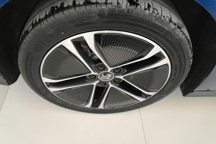 Used BYD Han 2023 EV Champion Edition 605KM Front-Drive Premium Model Exterior 8