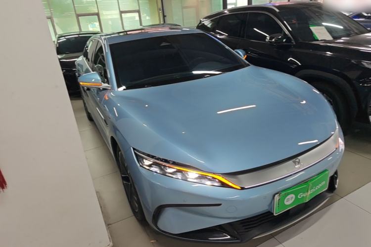 Used BYD Han 2023 EV Champion Edition 605KM Front-Drive Premium Model Front Right 45 Deg