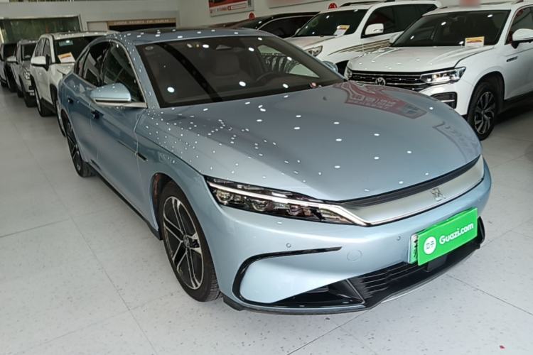 Used BYD Han 2023 EV Champion Edition 605KM Front-Drive Premium Model Front Right 45 Deg