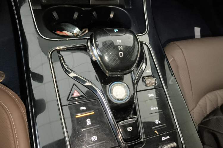 Used BYD Han 2023 EV Champion Edition 605KM Front-Drive Premium Model Gear Lever