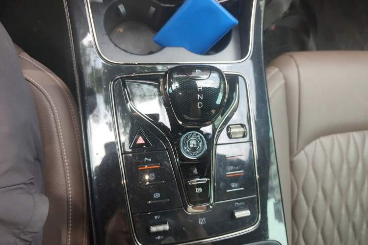 Used BYD Han 2023 DM-i Champion Edition 200KM Premium Model Gear Lever
