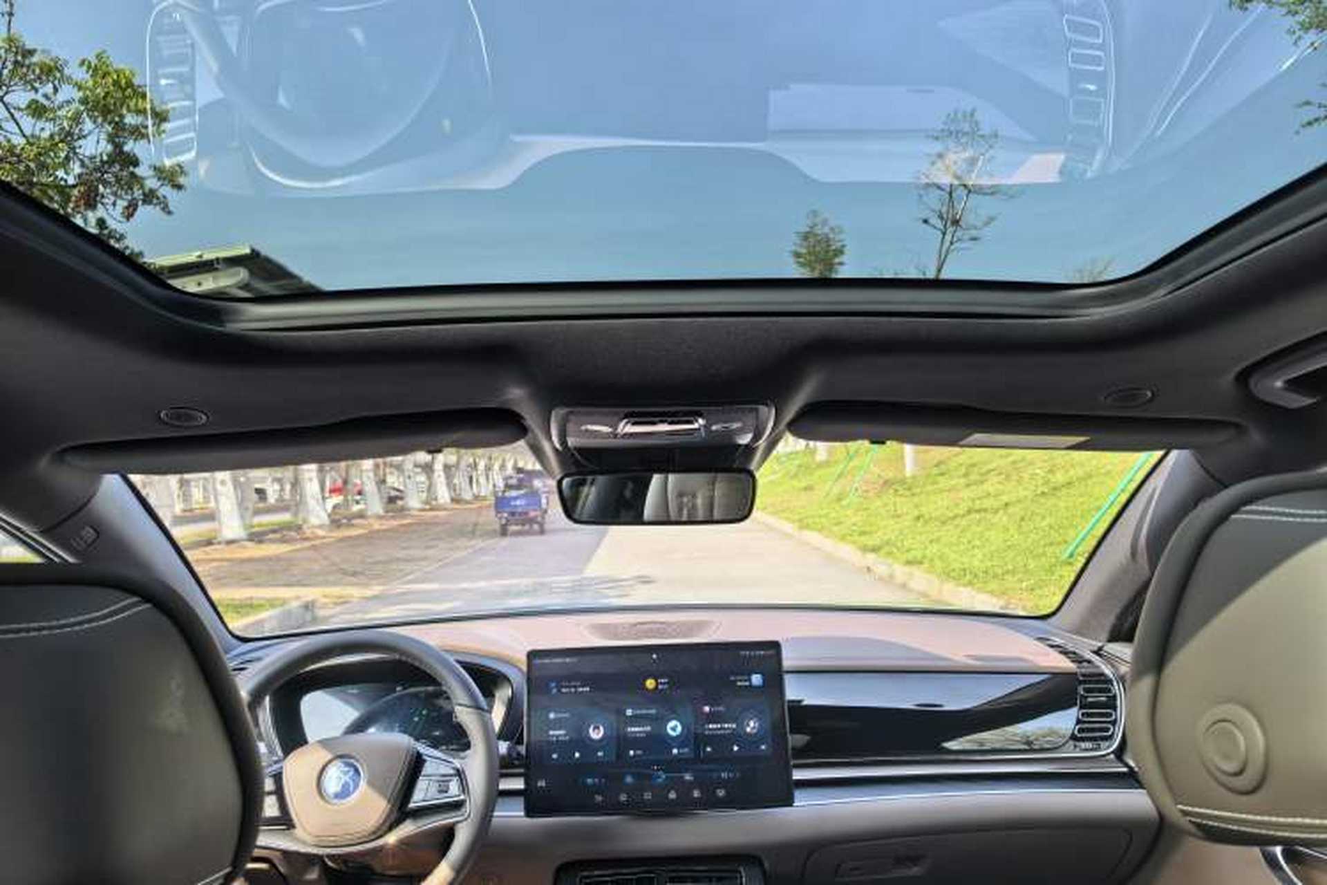 Used BYD Han 2023 DM-i Champion Edition 121KM Prestige Model Headliner