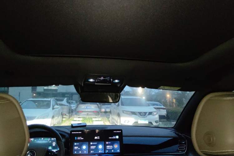 Used BYD Han 2023 DM-i Champion Edition 121KM Prestige Model Headliner