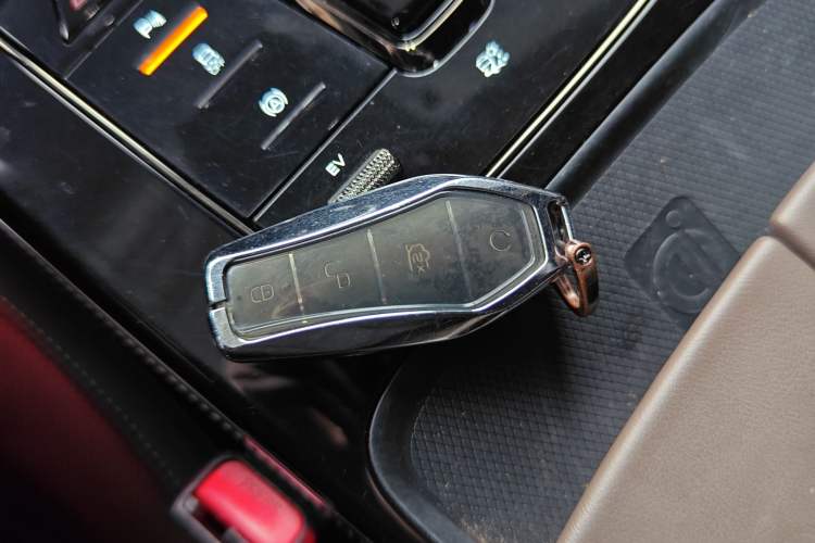 Used BYD Han 2023 DM-i Champion Edition 121KM Prestige Model Interior 1