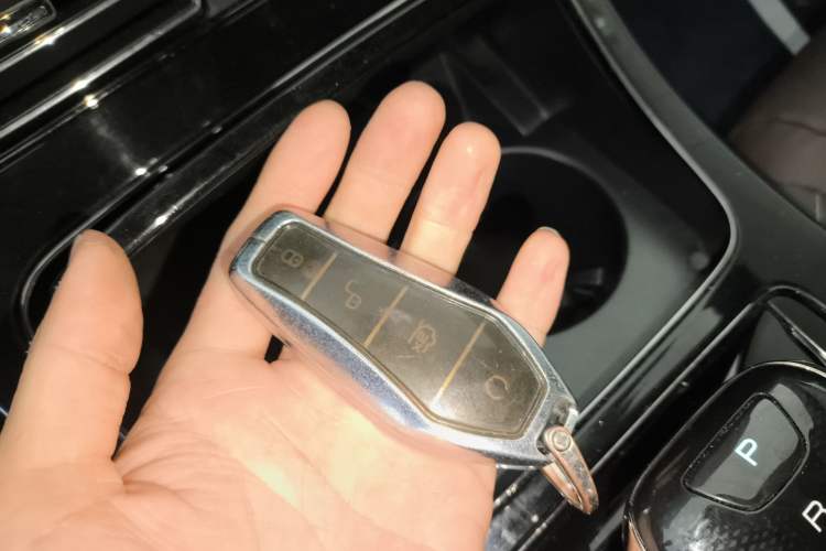 Used BYD Han 2023 EV Champion Edition 605KM Front-Drive Premium Model Interior 1