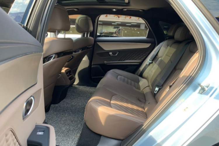 Used BYD Han 2023 DM-i Champion Edition 121KM Prestige Model Interior 2
