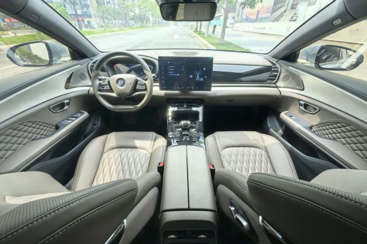 Used BYD Han 2023 EV Champion Edition 605KM Front-Drive Premium Model Interior 3