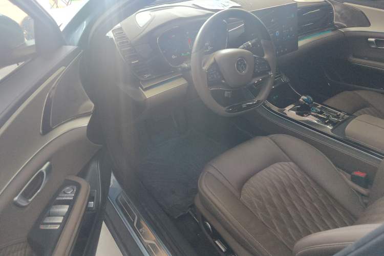 Used BYD Han 2023 DM-i Champion Edition 121KM Prestige Model Interior 3