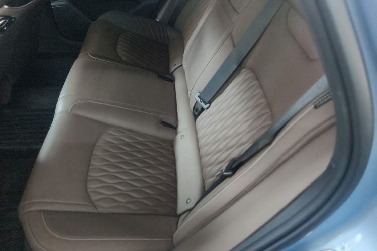 Used BYD Han 2023 DM-i Champion Edition 121KM Prestige Model Interior 4